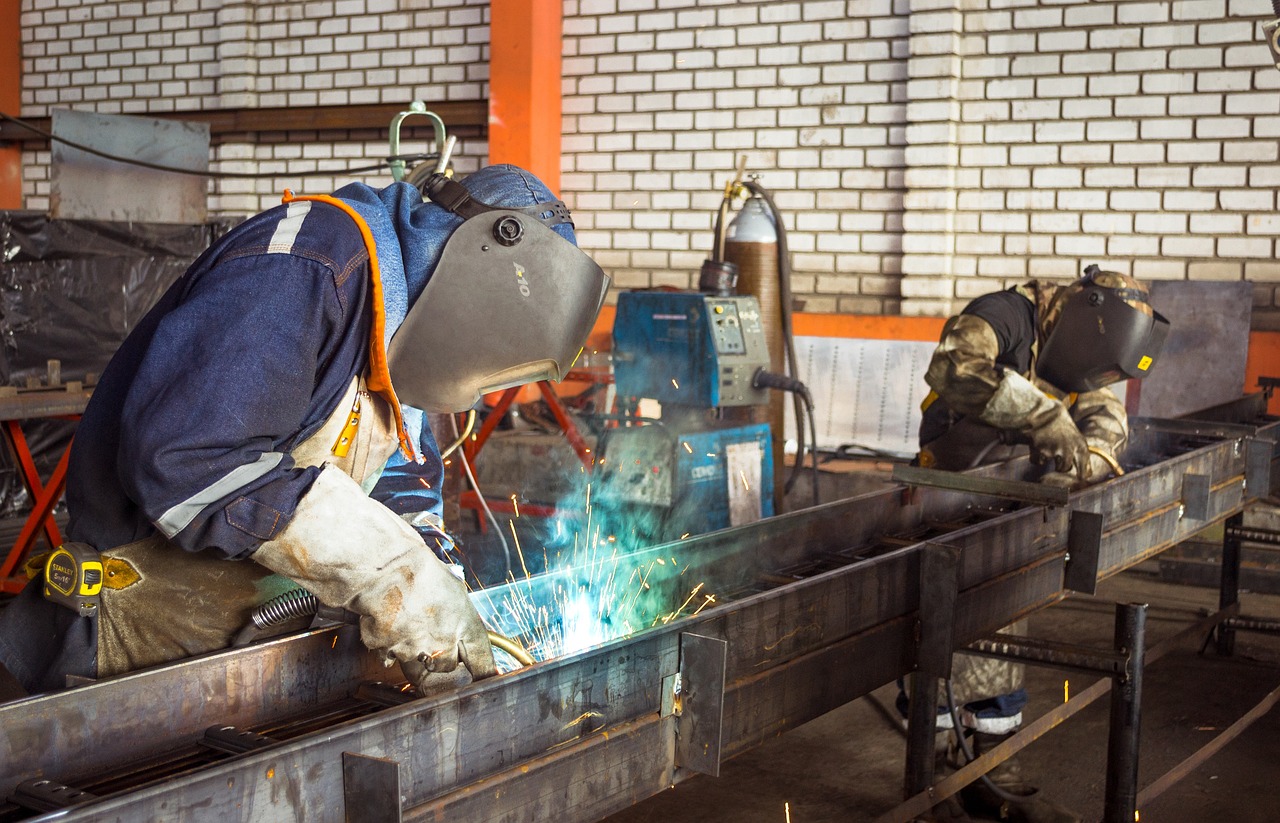 Como as pistolas analisadoras de XRF estão revolucionando a reciclagem de sucata