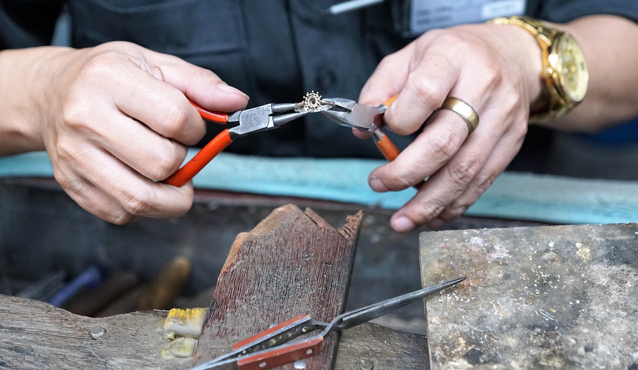 Como as máquinas XRF revolucionam a análise de materiais em vários setores